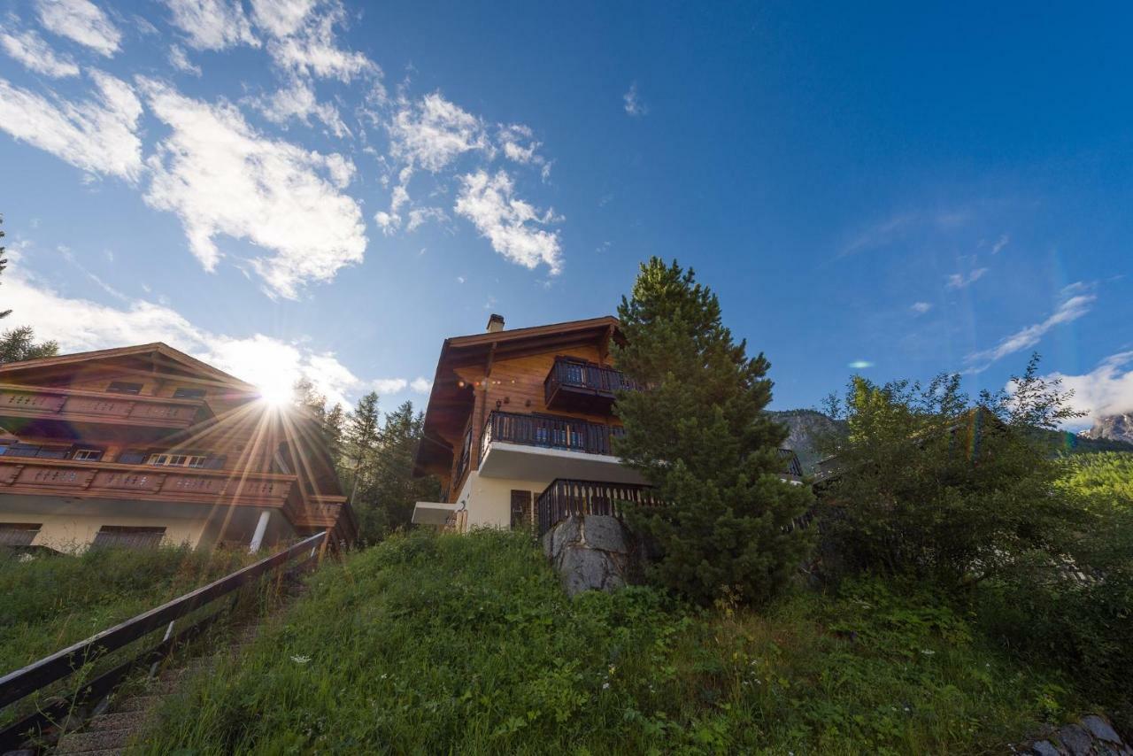 Apartment Schinkenheim "Bei Fuchs & Hase" Grachen Bagian luar foto